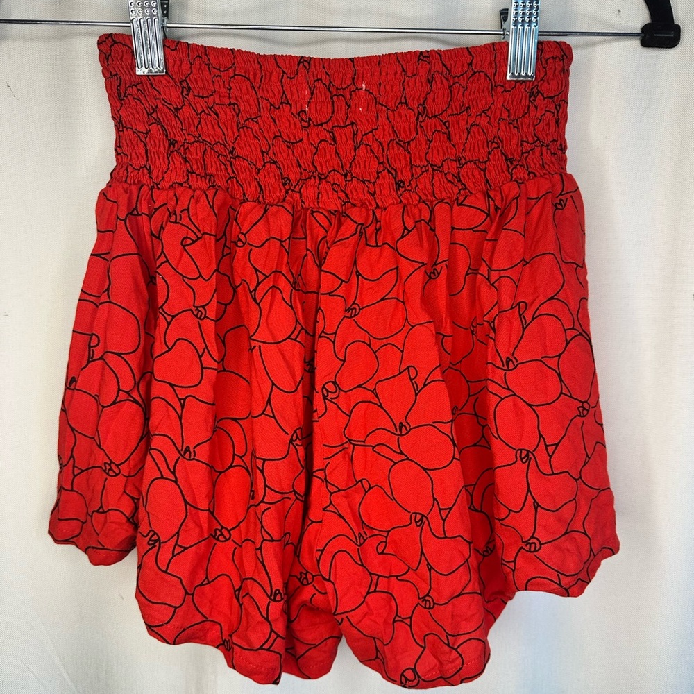 Wehi Designs Hawaii Red Floral Women's Shorts
